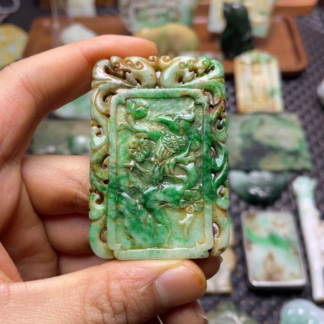 天***缘翡翠未镶嵌颈饰翡翠颈饰未镶嵌