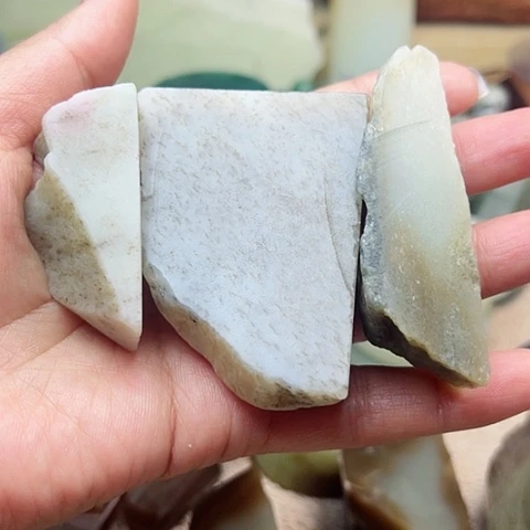 【闪购商品】和田玉(糖玉)笔搁未镶嵌