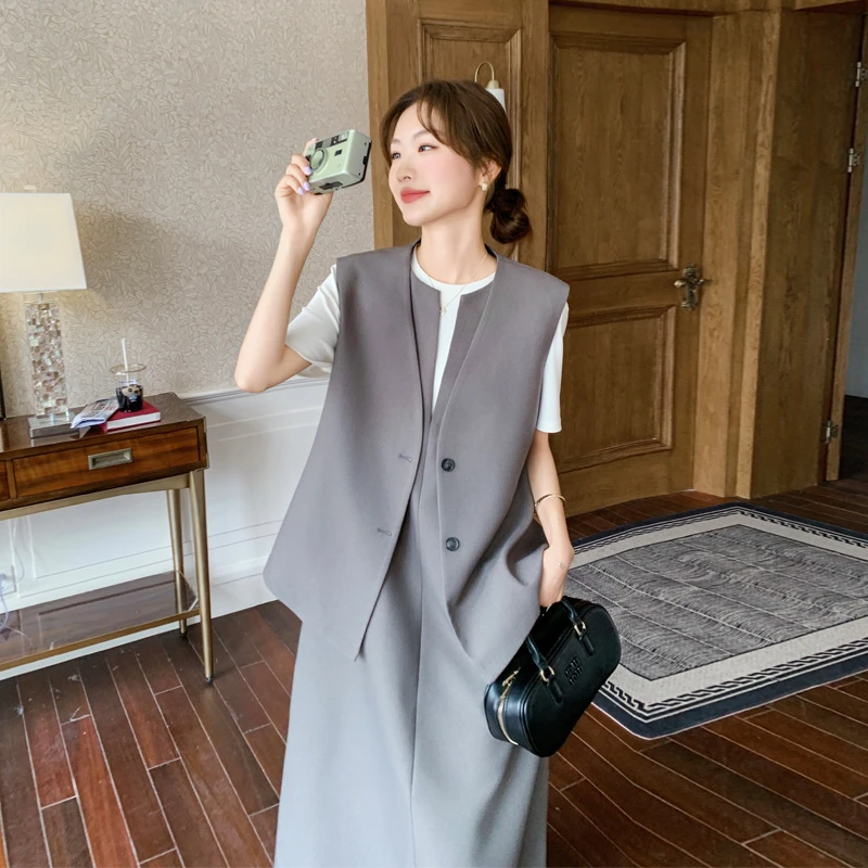 高级感韩系套装裙女2025夏季新款极简风穿搭马甲T恤背心裙三件套