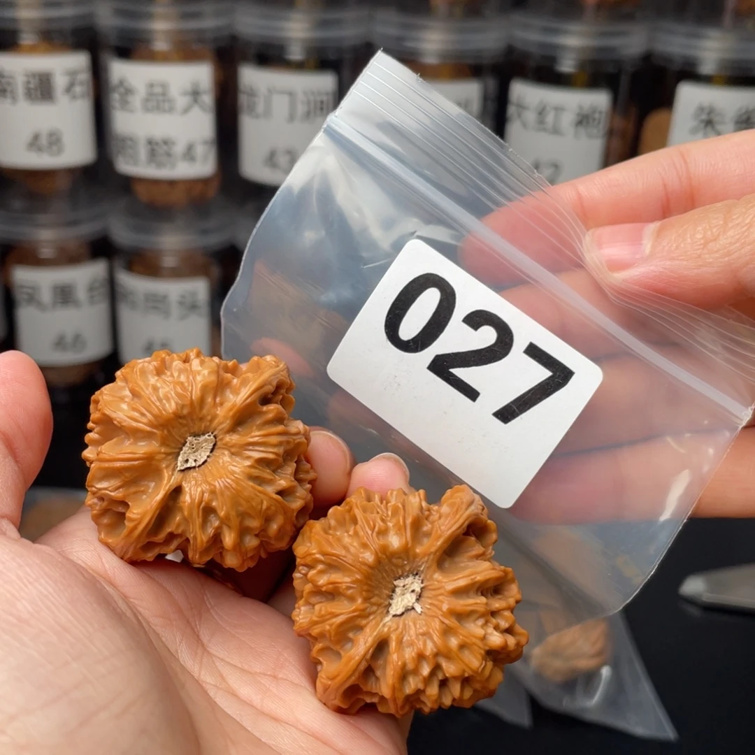 文玩核桃把件42龙门涧