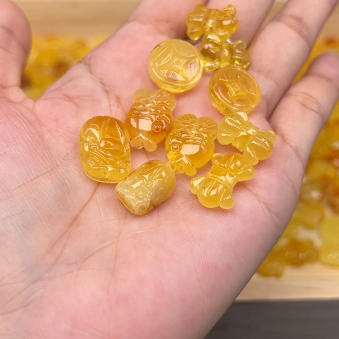 清***清未镶嵌吊坠(不含链)蜜蜡