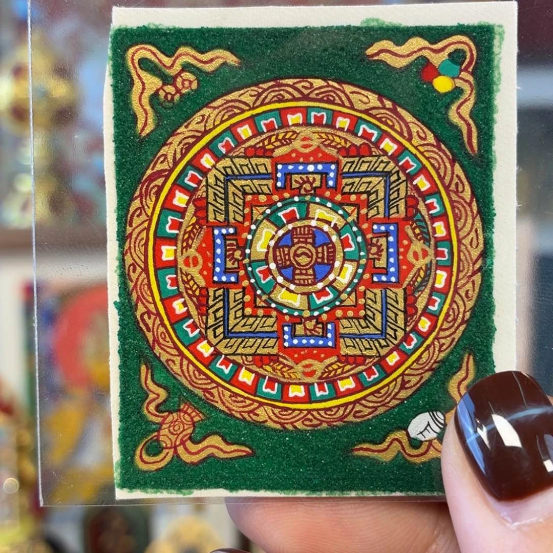 吊坠粗旷坦诚绿色