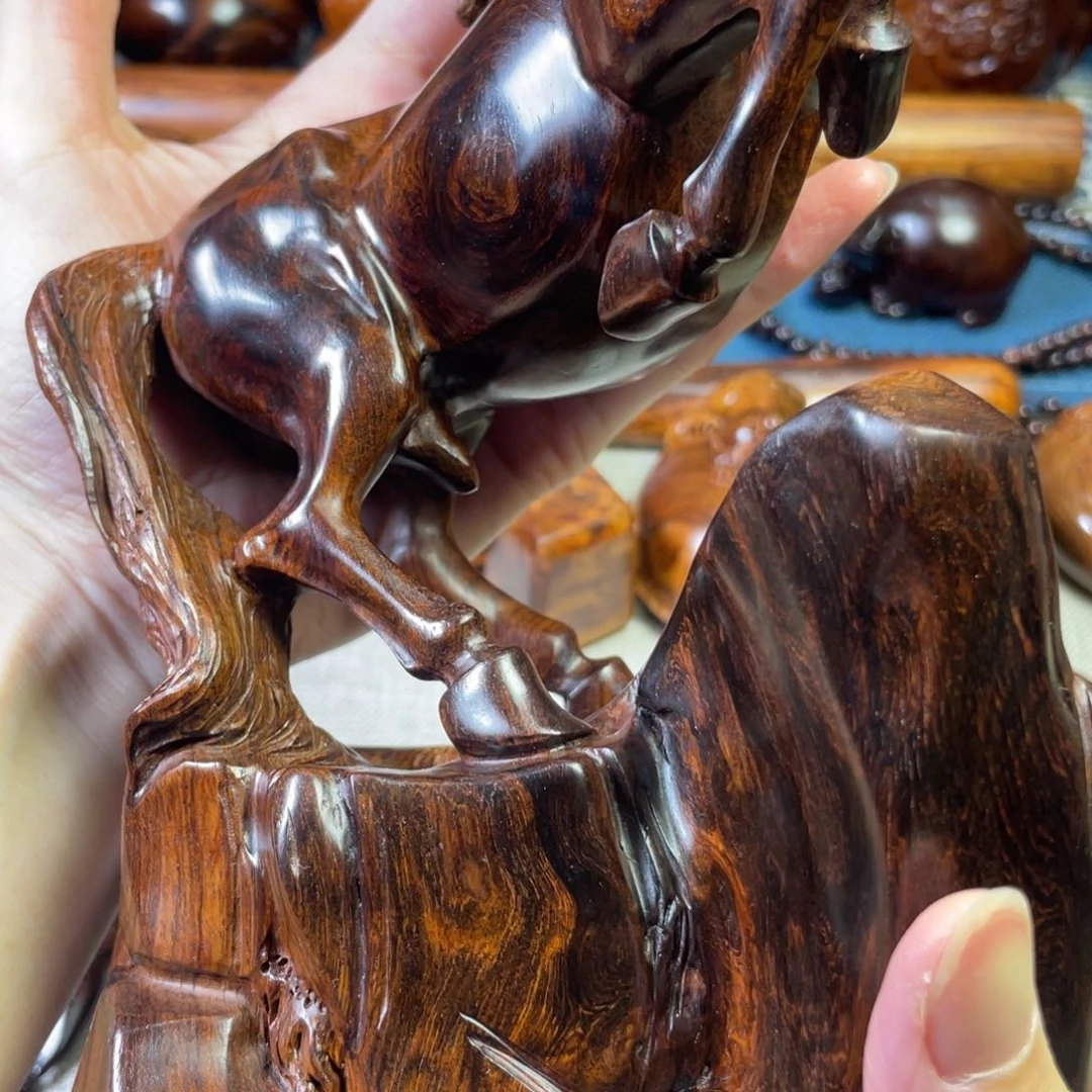 黄花梨/降香黄檀把件行**水