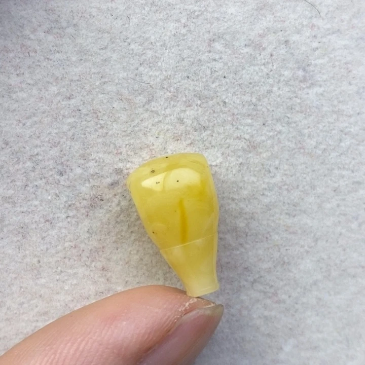 琥珀未镶嵌裸石微瑕花粉小沙眼卡10.2