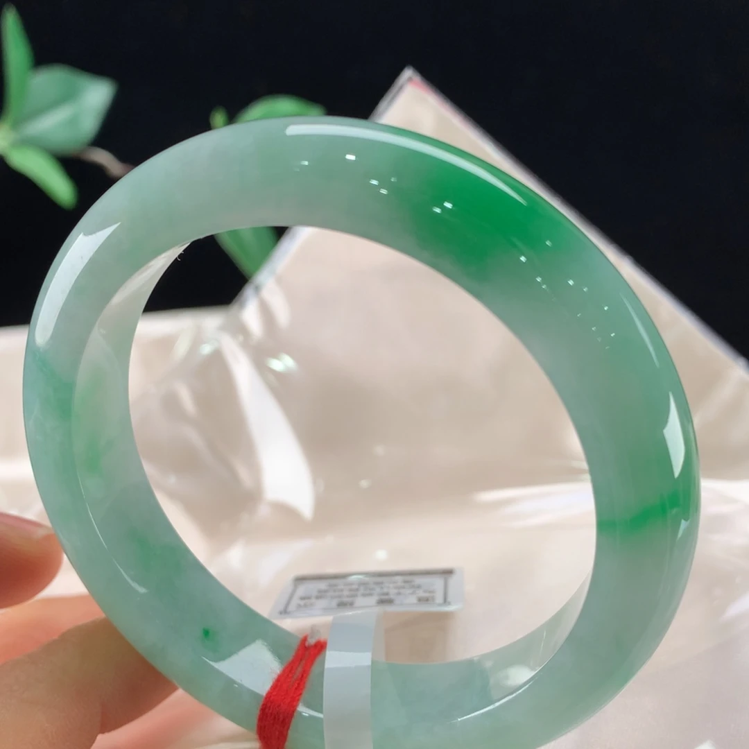 翡翠未镶嵌手镯2100