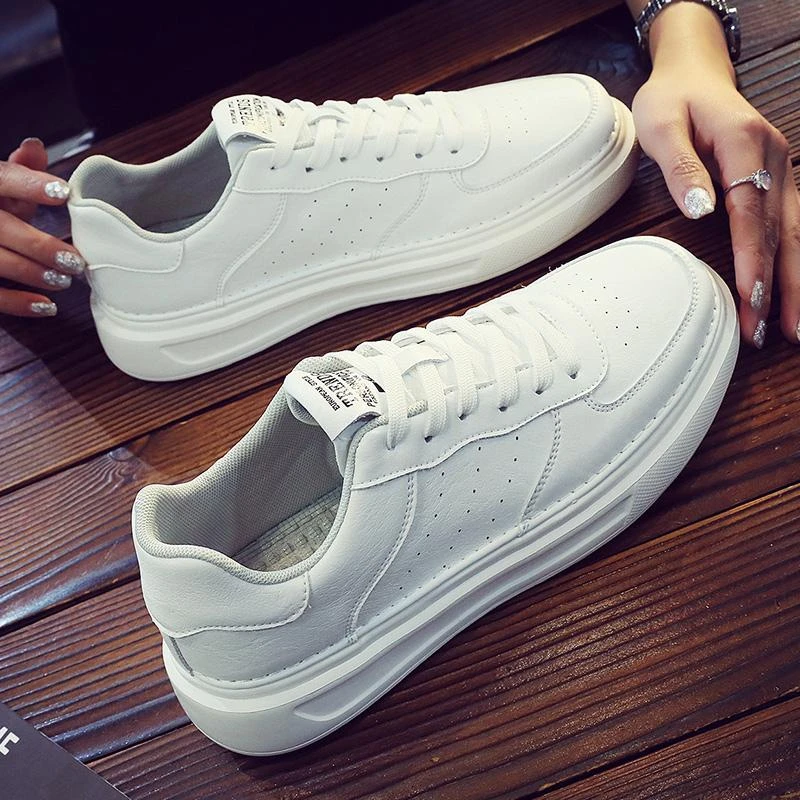 小白鞋男春季2025新款韩版潮流百搭轻便运动板鞋厚底透气休闲鞋子