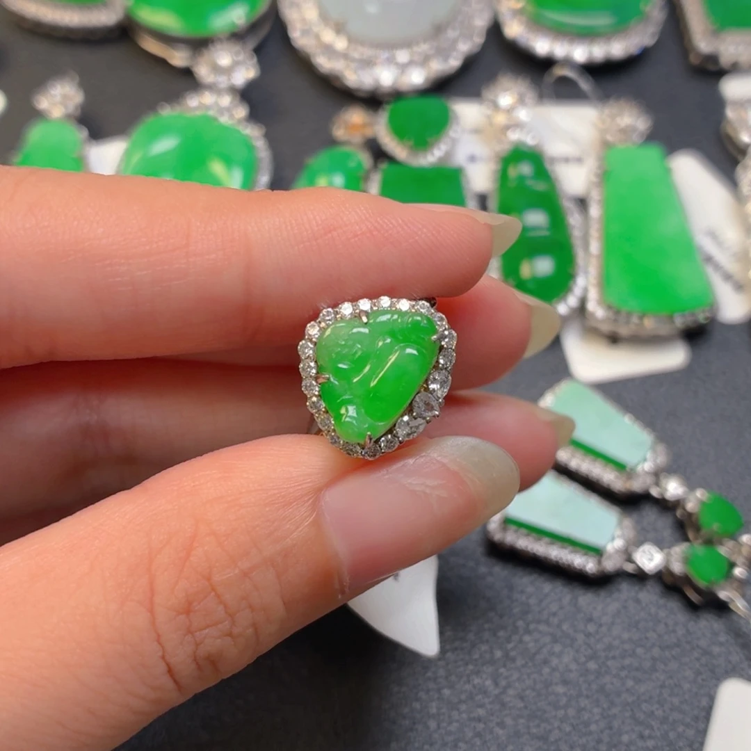 翡翠银S925镶嵌颈饰