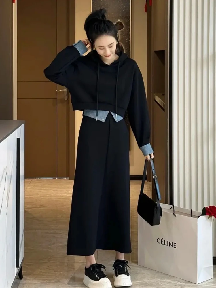 韩版时尚牛仔拼接连帽套装女装2025春季显瘦撞色卫衣半身裙两件套