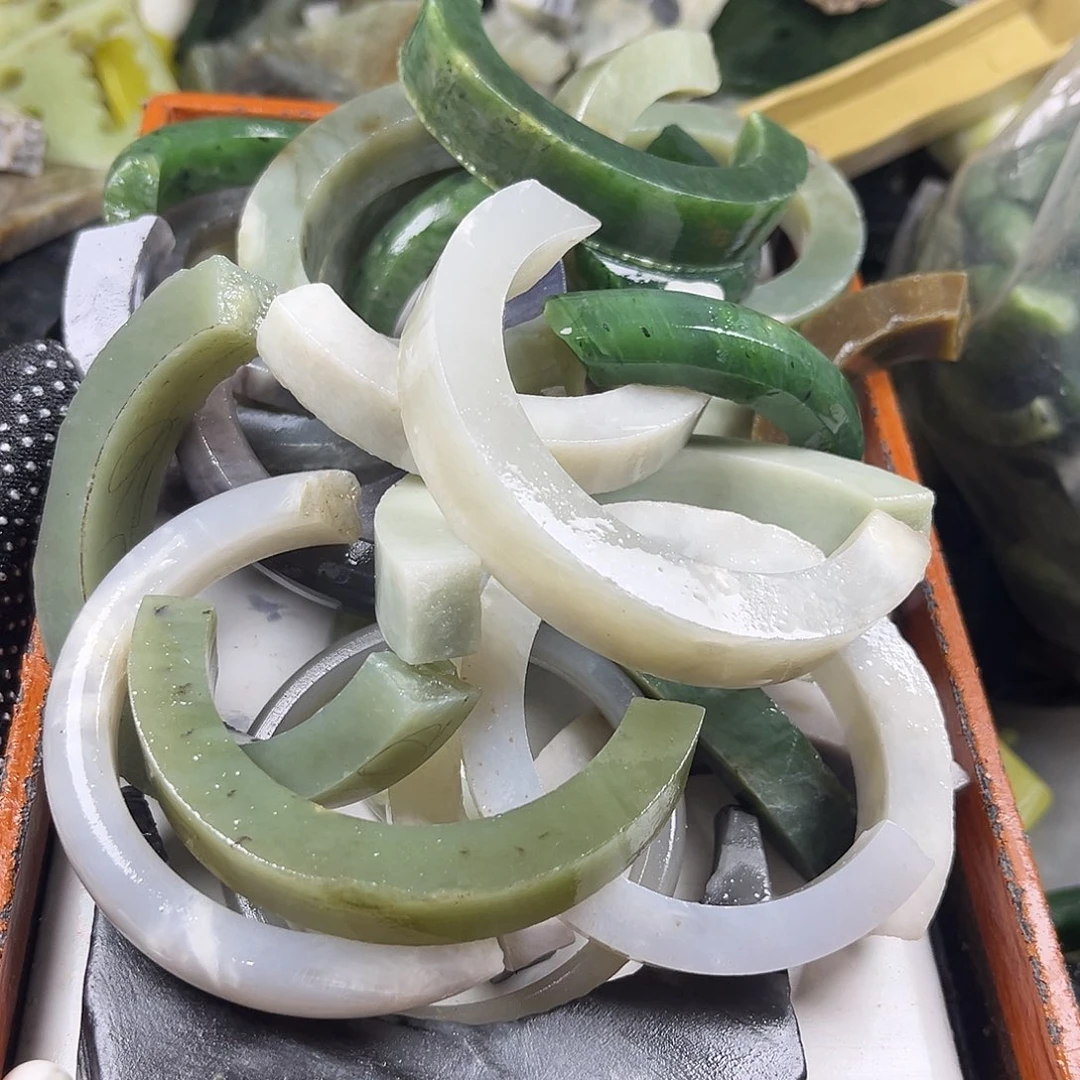 未镶嵌手镯和田玉（糖玉）用****8