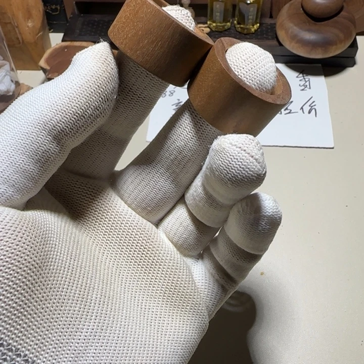 老山檀香扳指内径2.2奶香