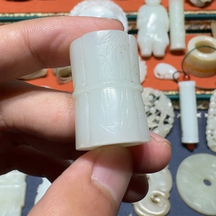 和田玉颈饰未镶嵌龍*