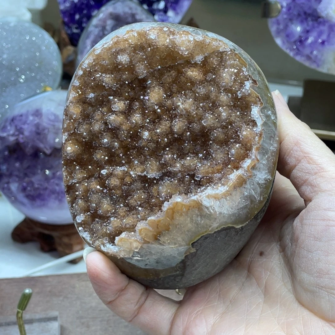 紫晶未镶嵌大型摆件（非配饰）