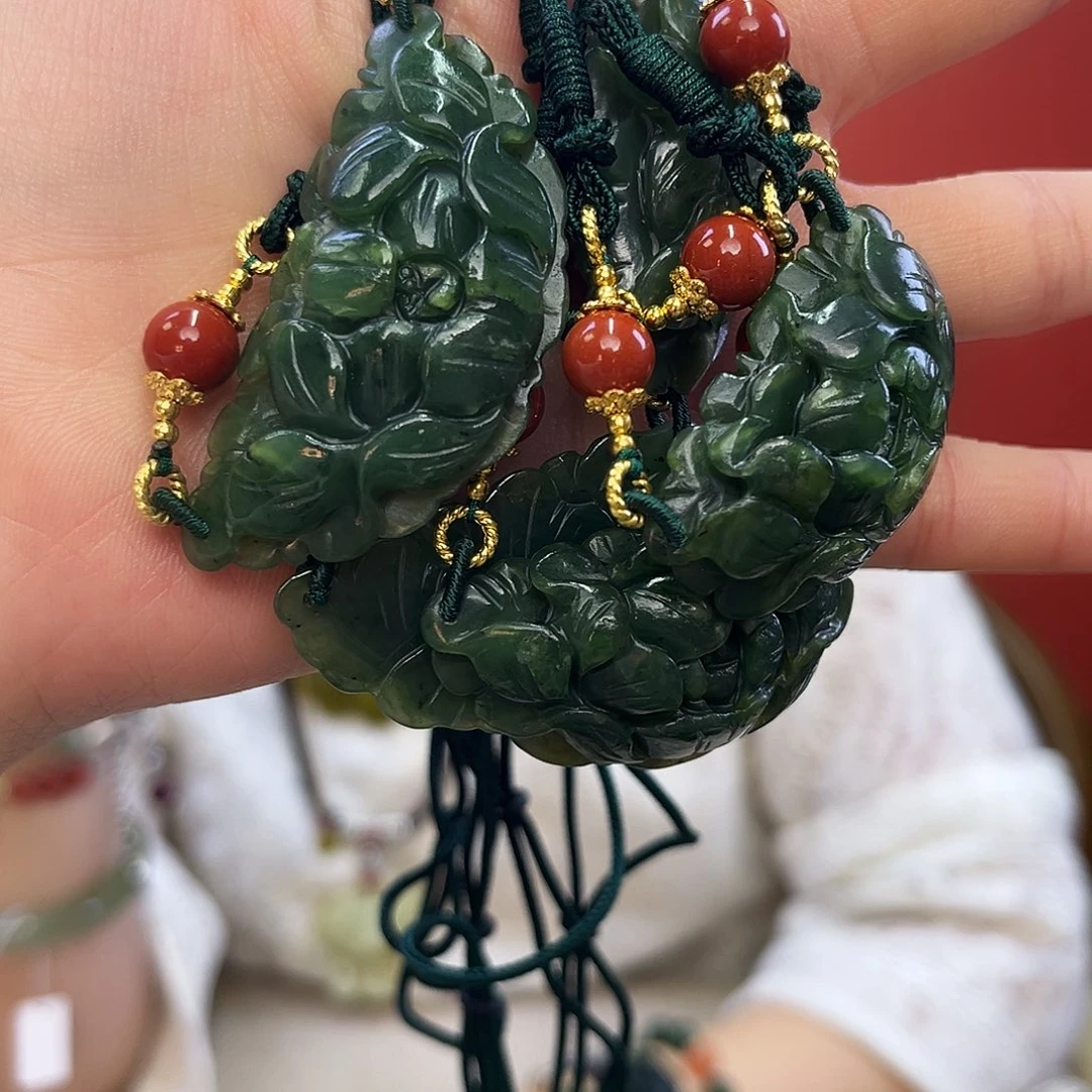 和田玉（碧玉）颈饰未镶嵌牡丹发其一霞