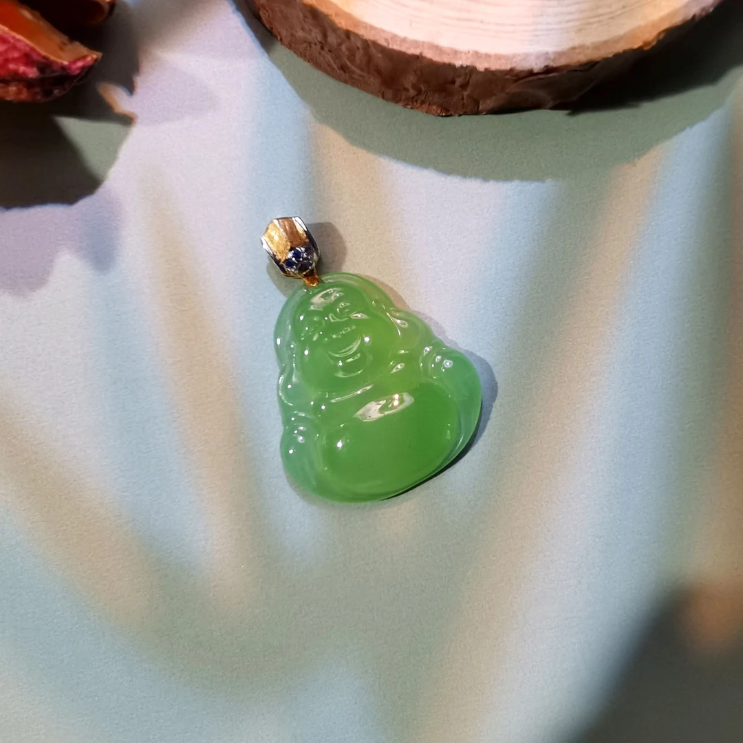 【洛一珠宝】和田玉翠青18K金镶嵌翠青大肚弥勒佛吊坠多样性发货