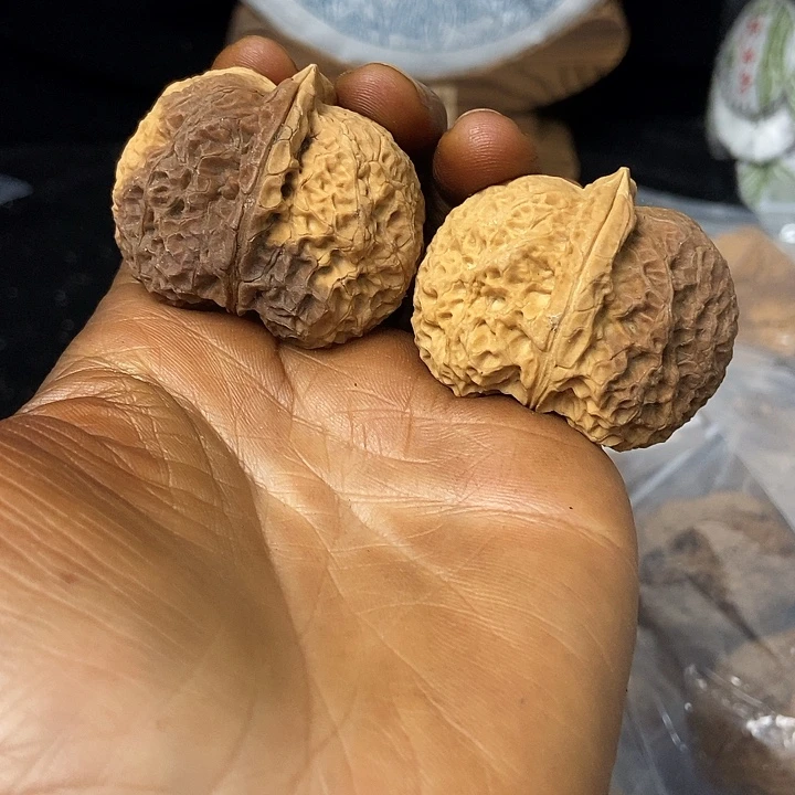 把件文玩核桃云南铁核桃基地76