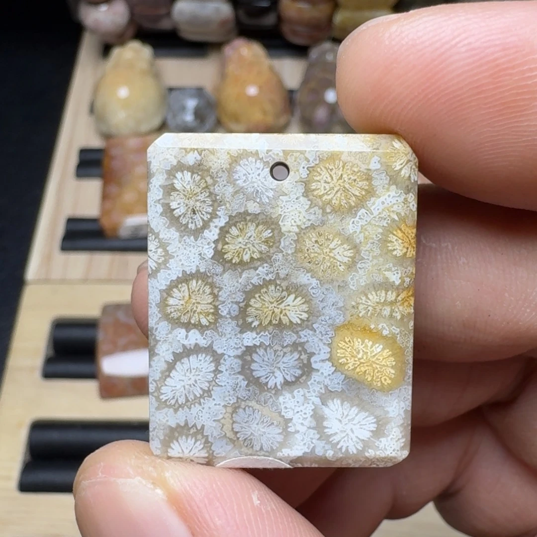硅化玉未镶嵌纯天然色有机玉石保真色