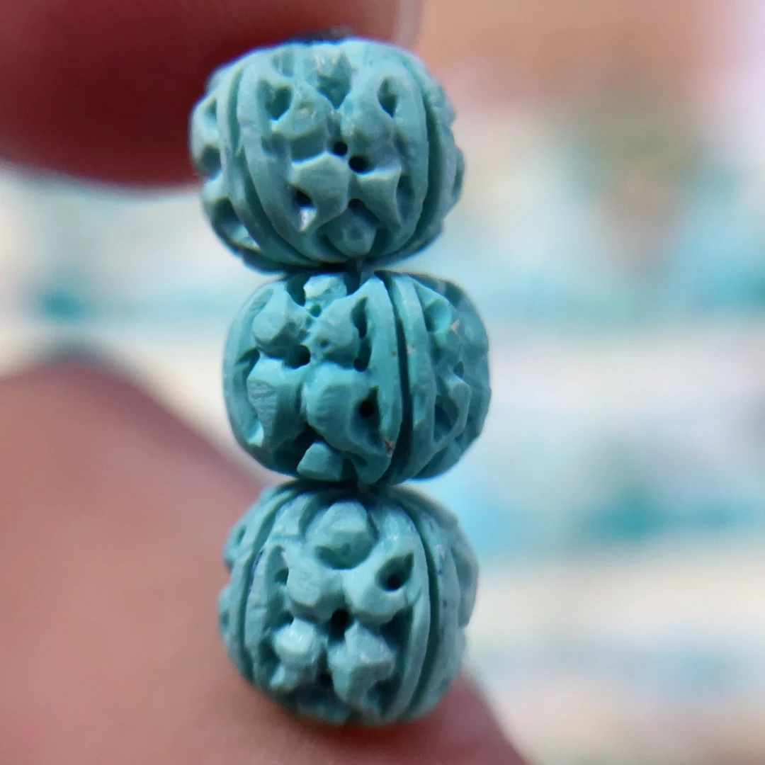 绿松石配饰未镶嵌