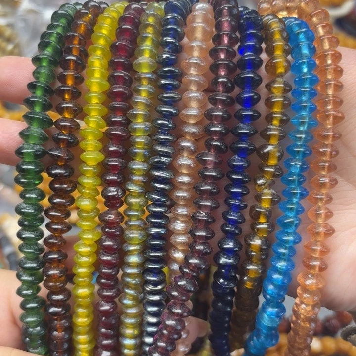 颈饰玻璃一条福利，喊我选