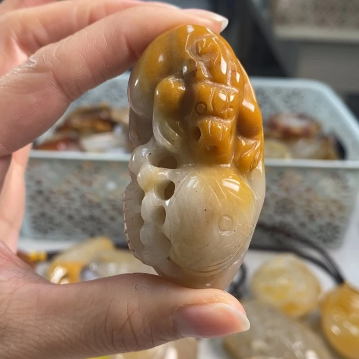 玛瑙/玉髓吊坠(不含链)足铂镶嵌