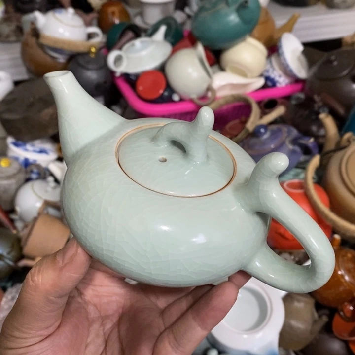 陶瓷艺术品及陶瓷壶