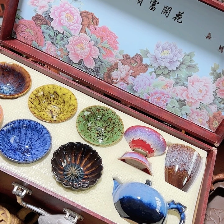 紫砂壶收藏起来了！