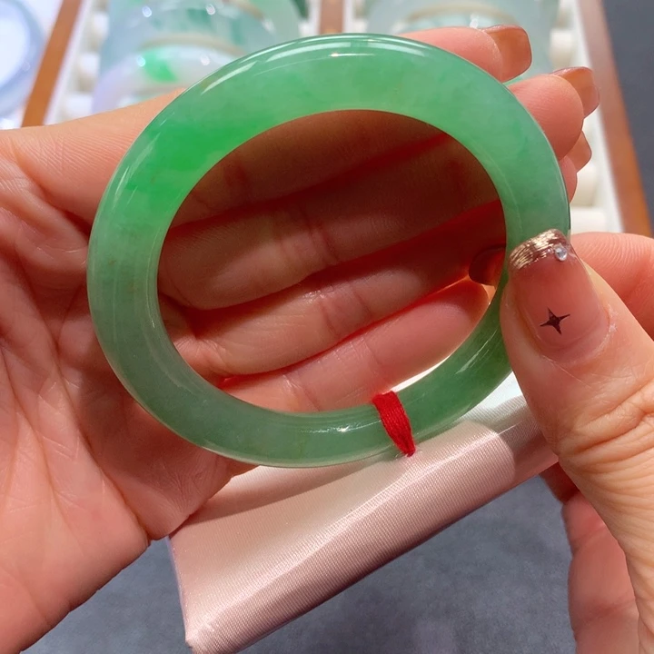 未镶嵌手镯翡翠5号满绿