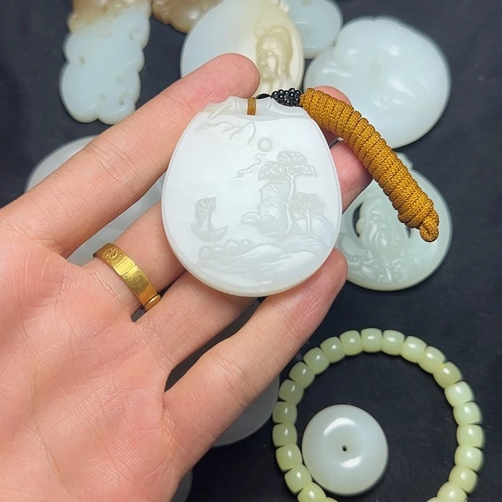 和田玉未镶嵌吊坠(不含链)