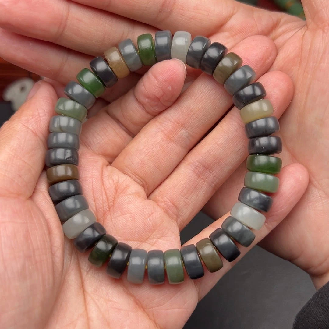 未镶嵌和田玉手链