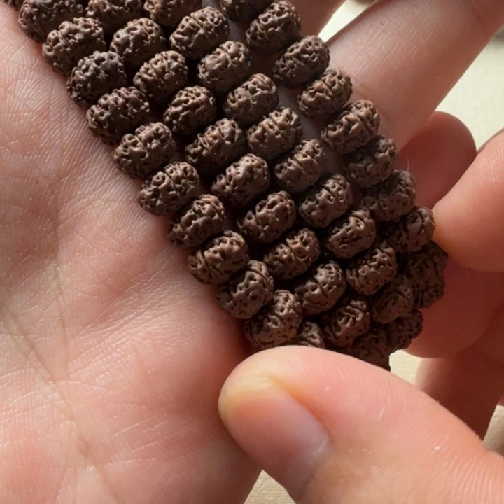 金刚菩提吊坠平细 108。8.3尺寸