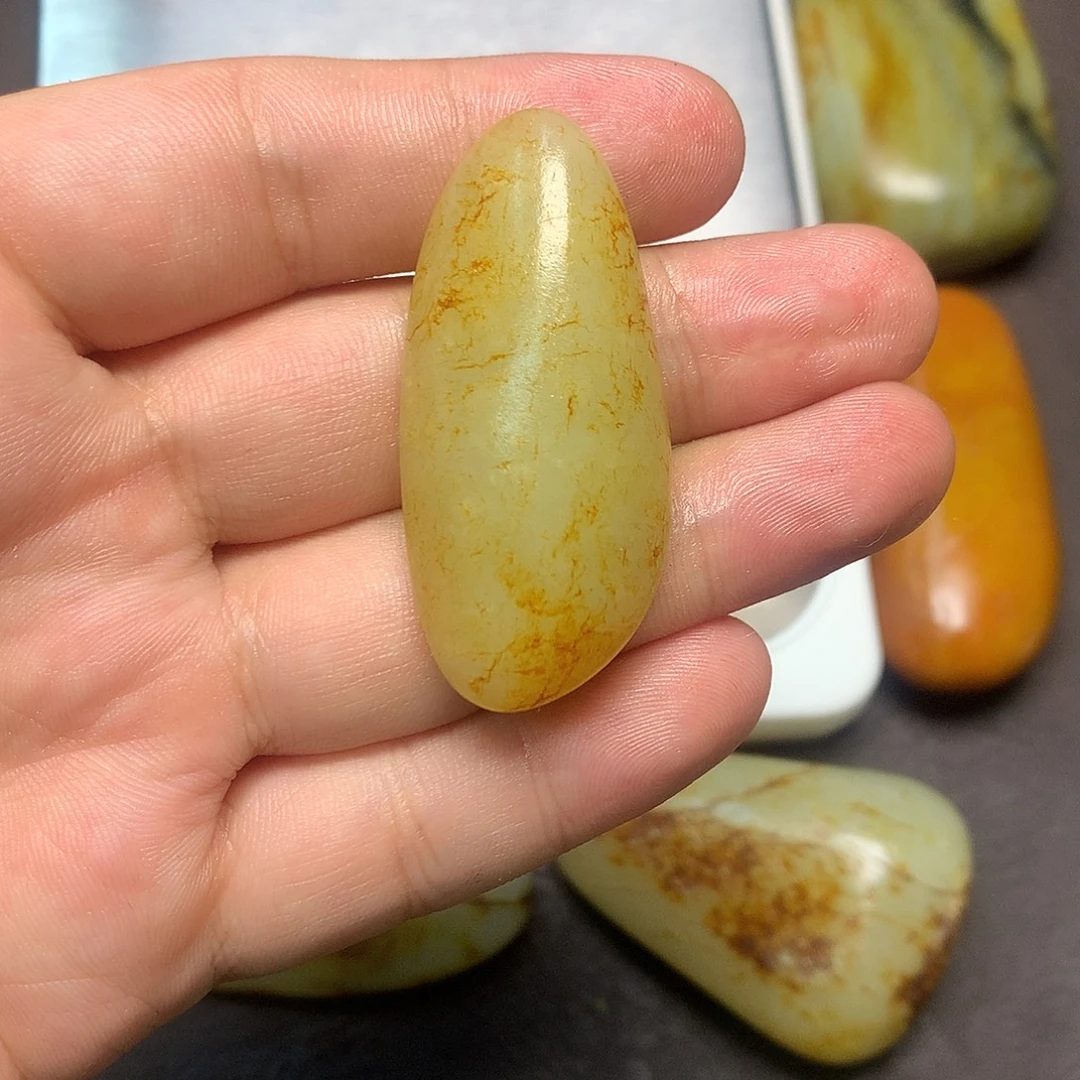 和田玉（糖玉）未镶嵌挂件