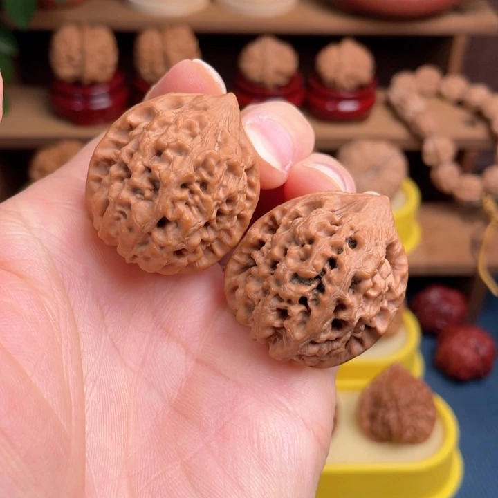 文玩核桃把件太行龙纹34