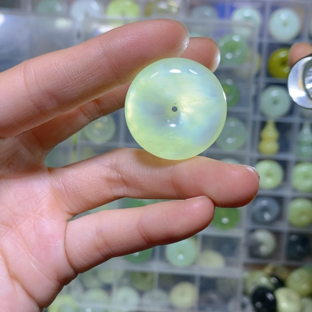 【闪购商品】蛇纹石玉颈饰未镶嵌36