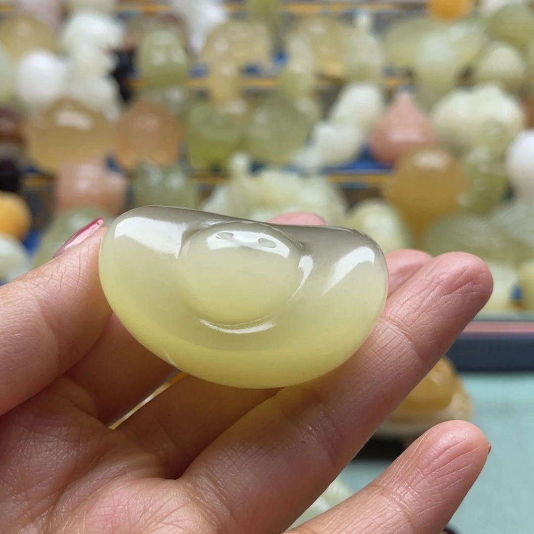 *****天然雕刻桌面小摆件