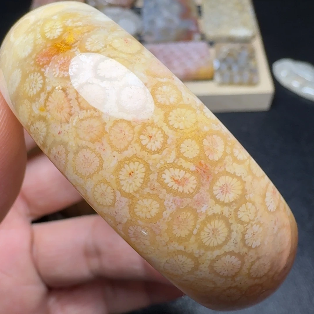 硅化玉未镶嵌纯天然色有机玉石保真色54圈口