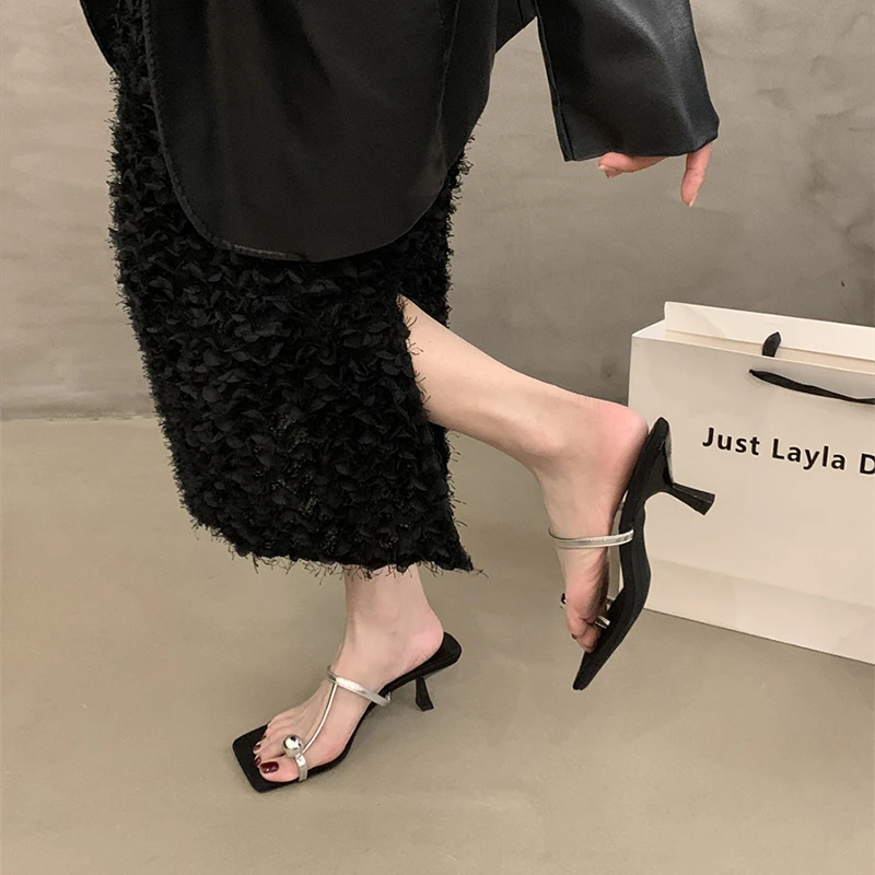 黑色厚底网红外穿百搭时尚新款洋气小凉拖鞋高跟明星同款鞋子露趾