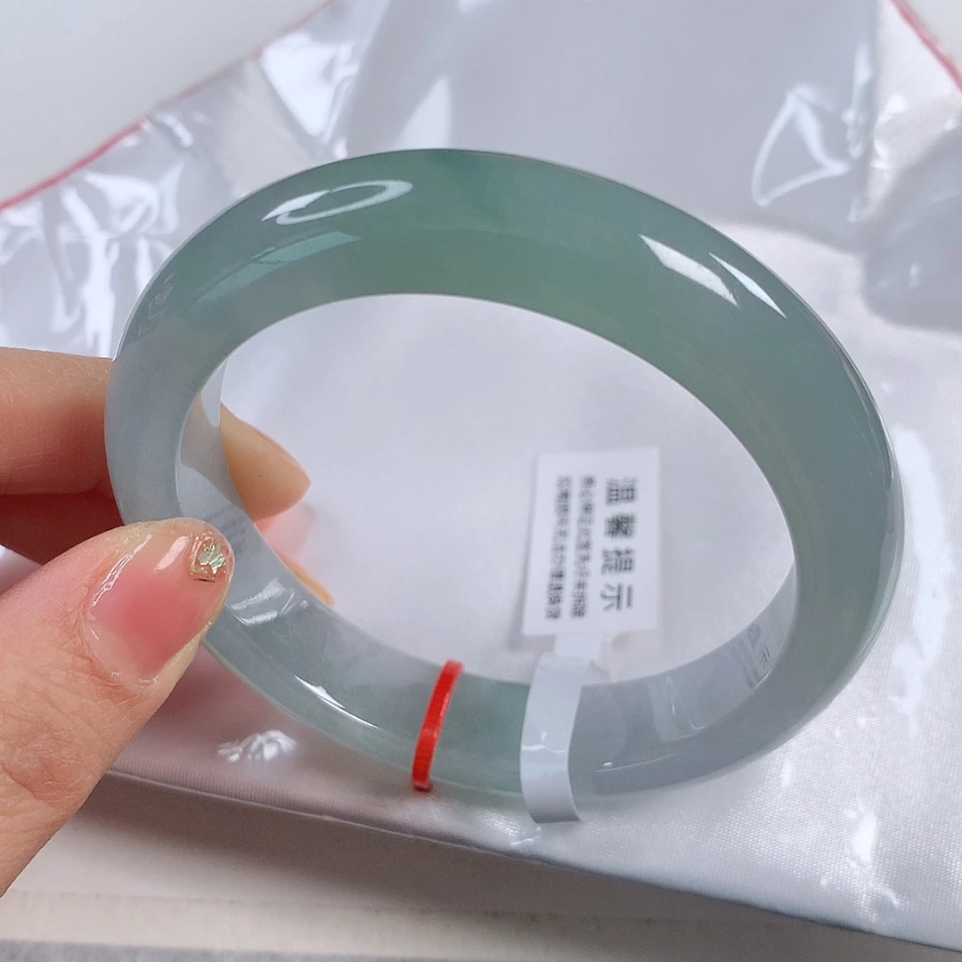 翡翠手镯未镶嵌 正圈⑧⑨ 需包容