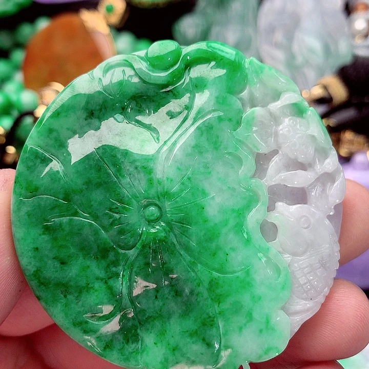 吊坠(不含链)未镶嵌翡翠