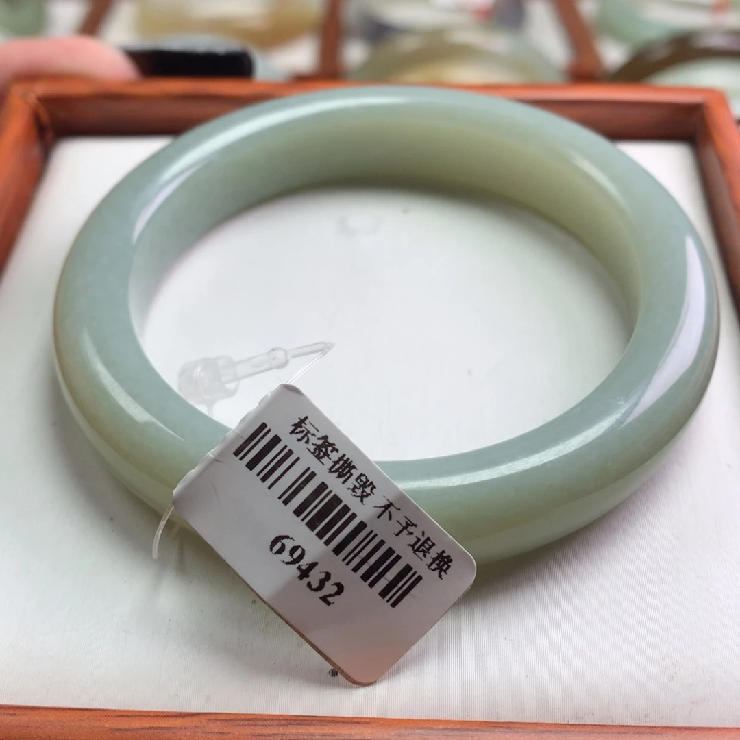 和田玉手镯未镶嵌55-56