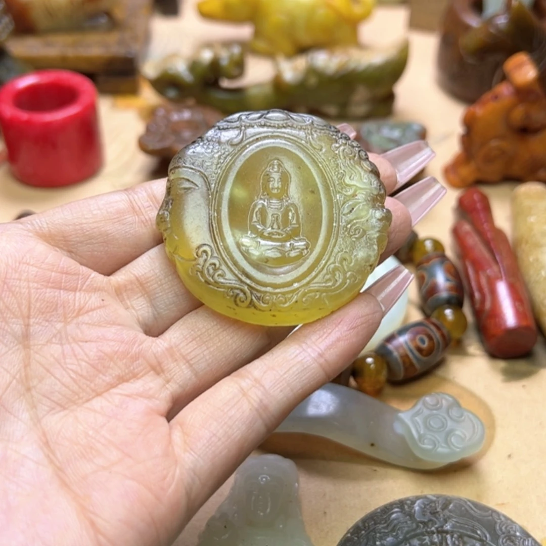 【闪购商品】蛇纹石玉颈饰未镶嵌