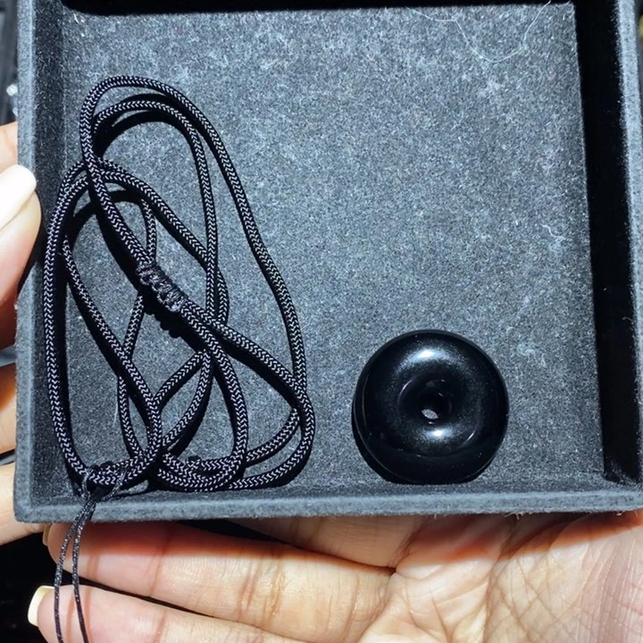 黑曜岩颈饰未镶嵌石***辑