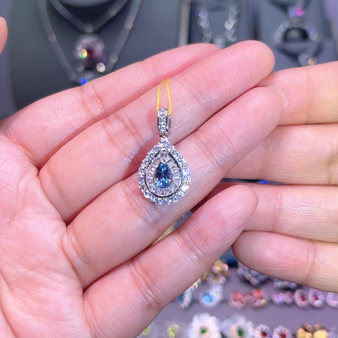 【闪购商品】海蓝宝石吊坠(赠链)银S925镶嵌