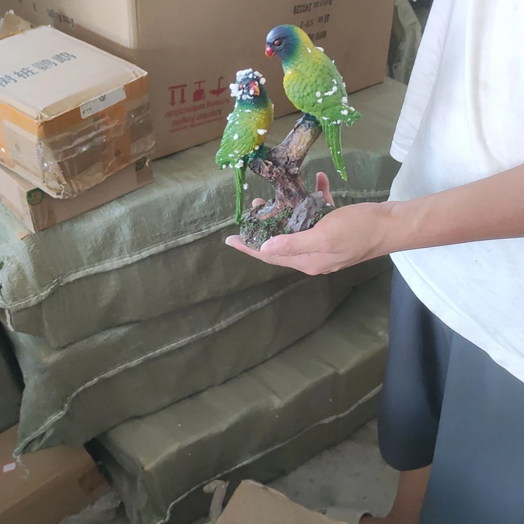 合成树脂树脂树桩鹦鹉摆件