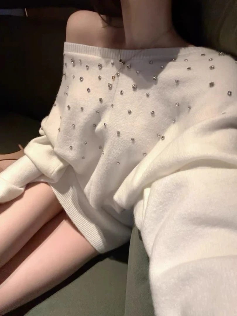 记忆碎片 不规则领口带钻钻松弛感蝙蝠袖套头针织连衣裙包臀短裙