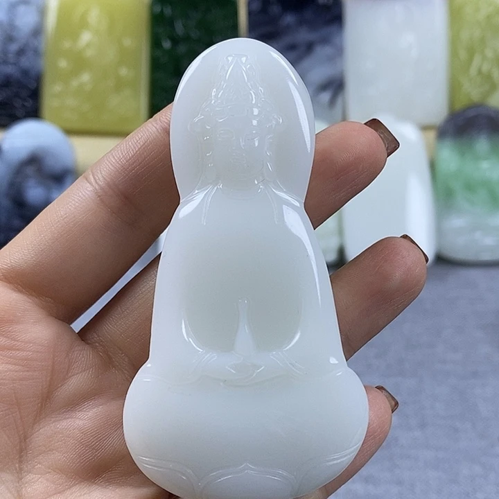 颈饰未镶嵌和田玉