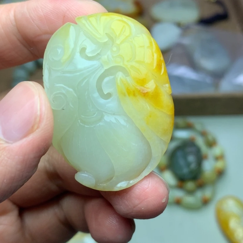 【闪购商品】颈饰未镶嵌和田玉