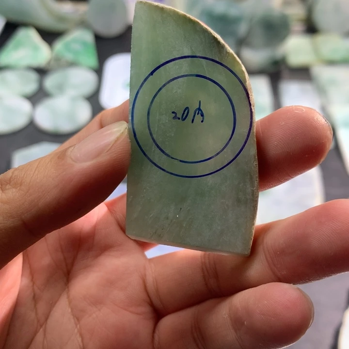 定制翡翠未镶嵌天然翡翠