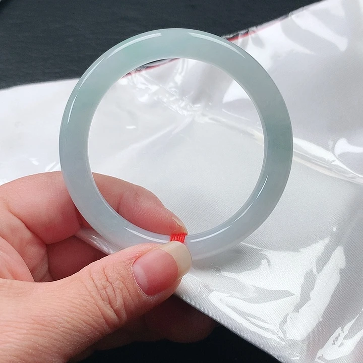 翡翠手镯未镶嵌翡翠114