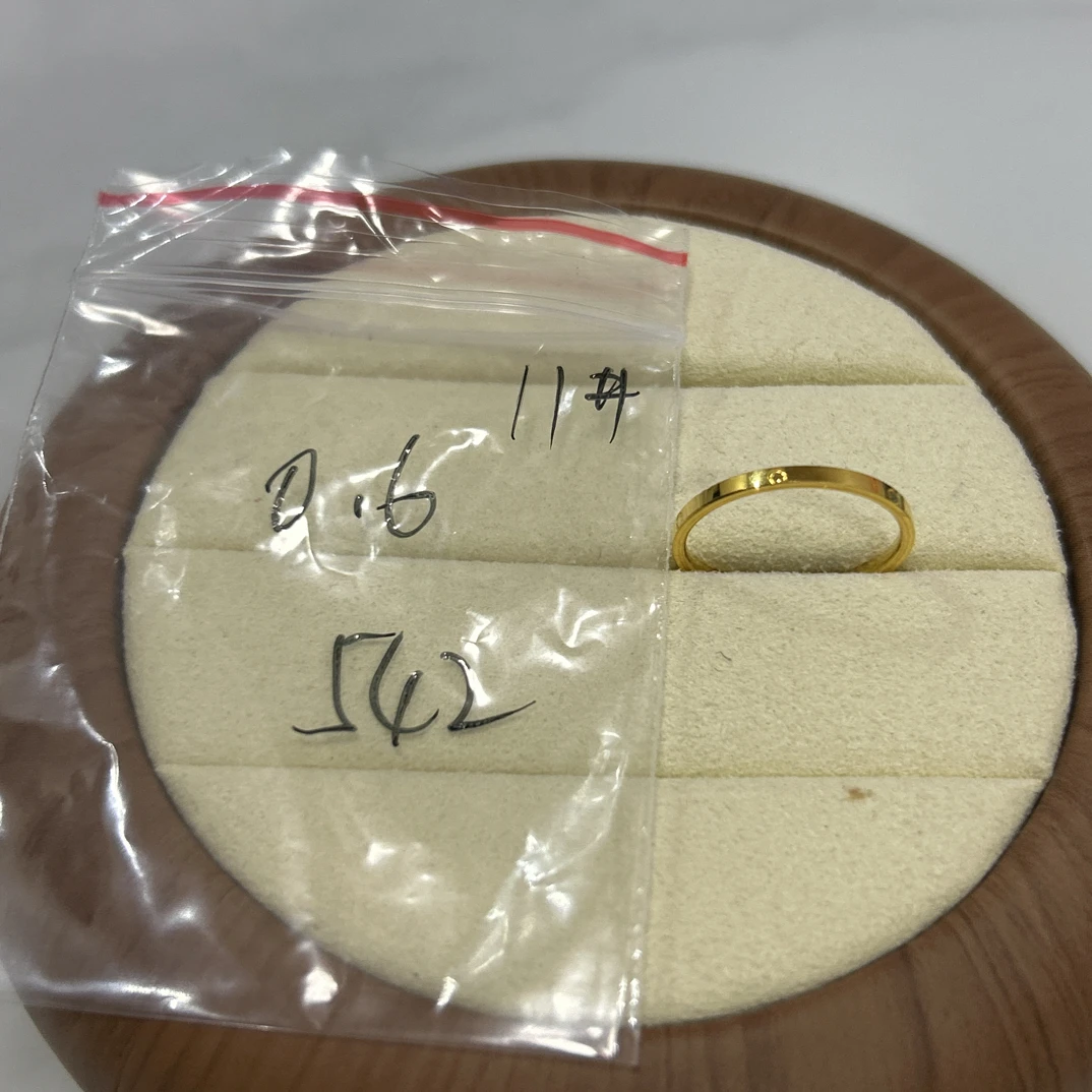 足金999 克重 0.6 克   11 号 米字戒指