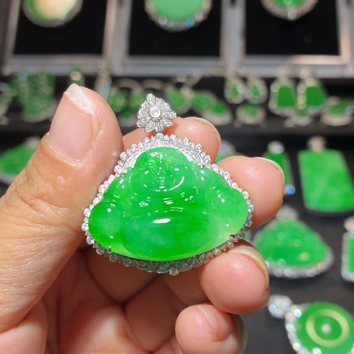 橙***°吊坠(不含链)18K金镶嵌翡翠翡翠