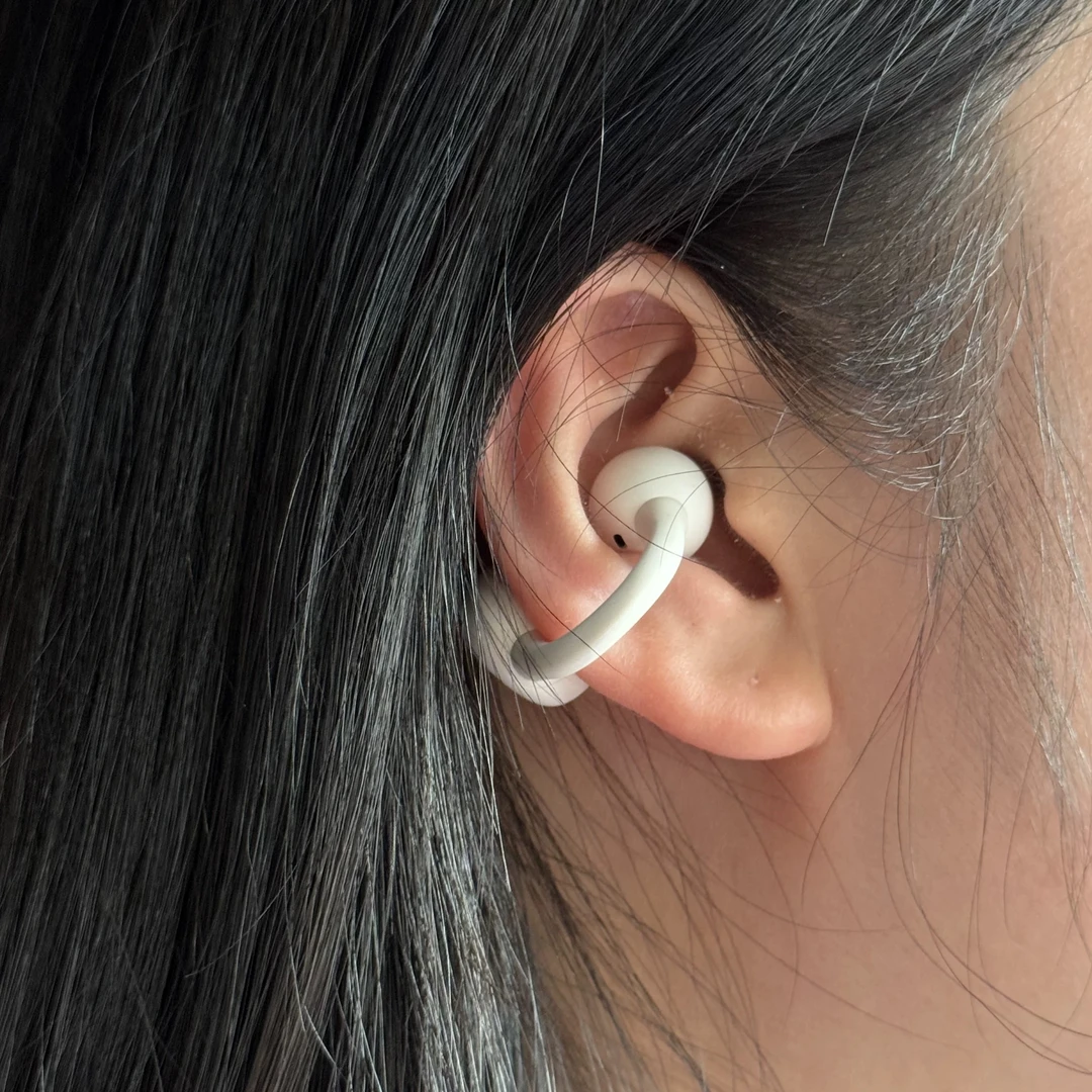 厂    出色音质夹耳式耳机